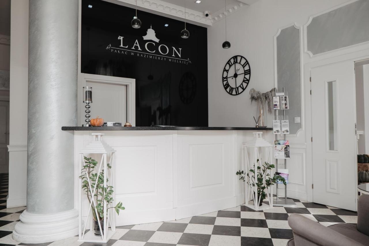 Palac Lacon Kazimierza Wielka Exteriör bild
